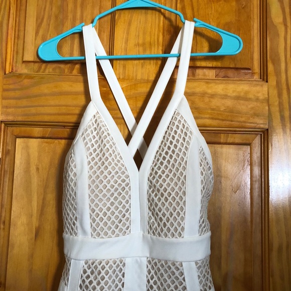 BOGO nude and white net bodycon dress - Picture 3 of 7